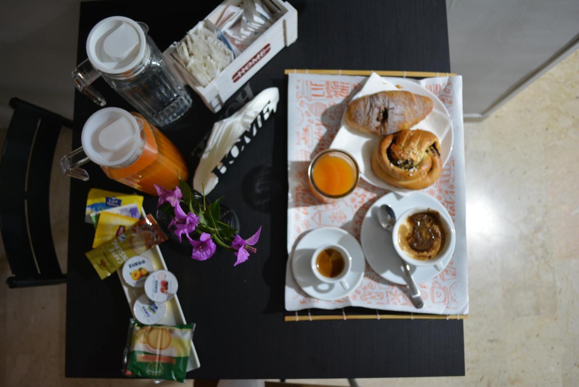 Mario'S House Bed and Breakfast Napels Buitenkant foto