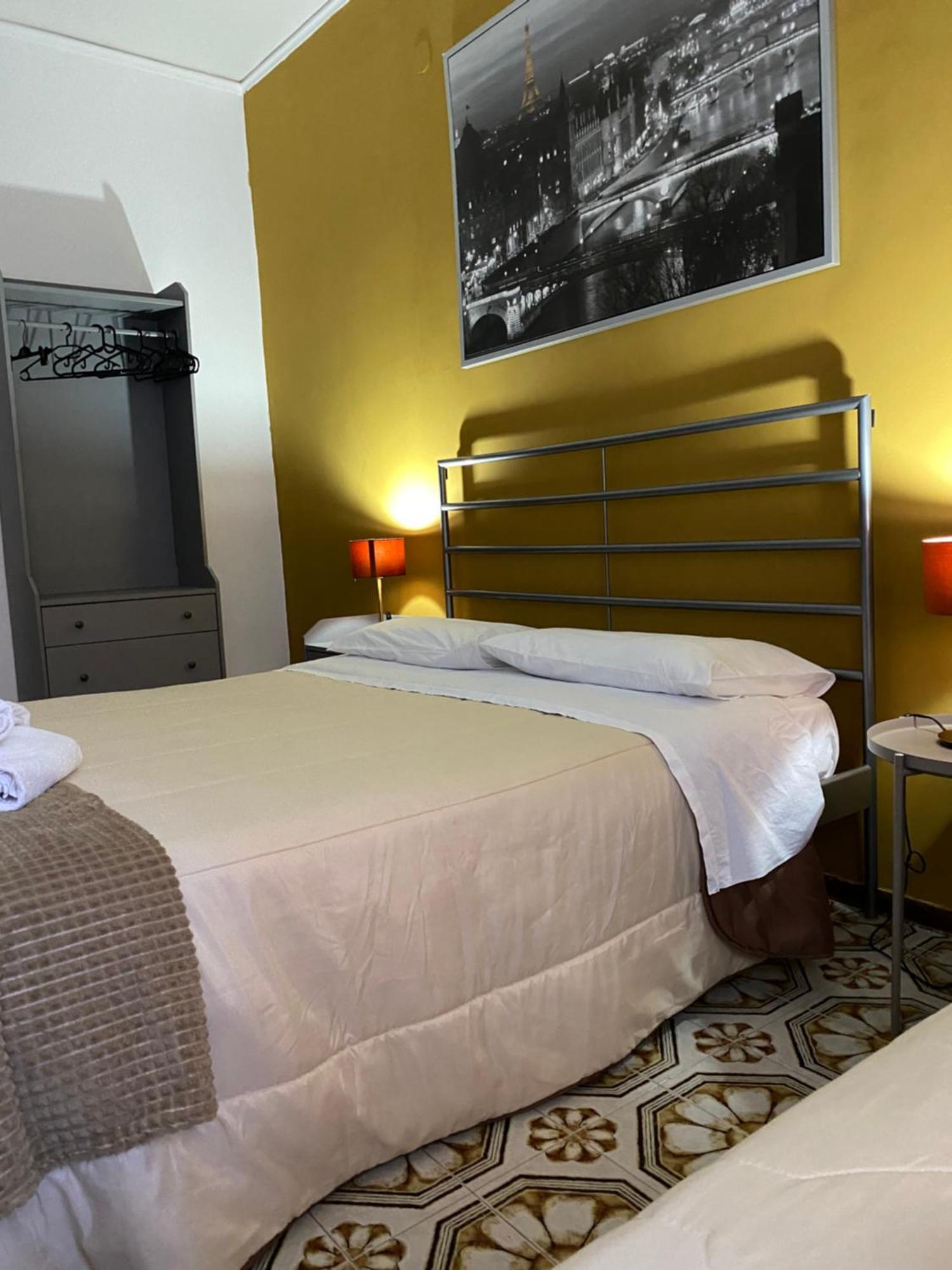Mario'S House Bed and Breakfast Napels Buitenkant foto