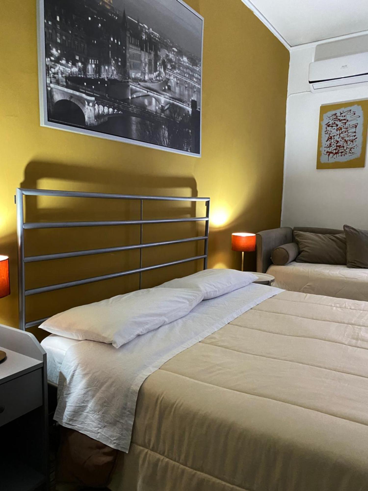 Mario'S House Bed and Breakfast Napels Buitenkant foto